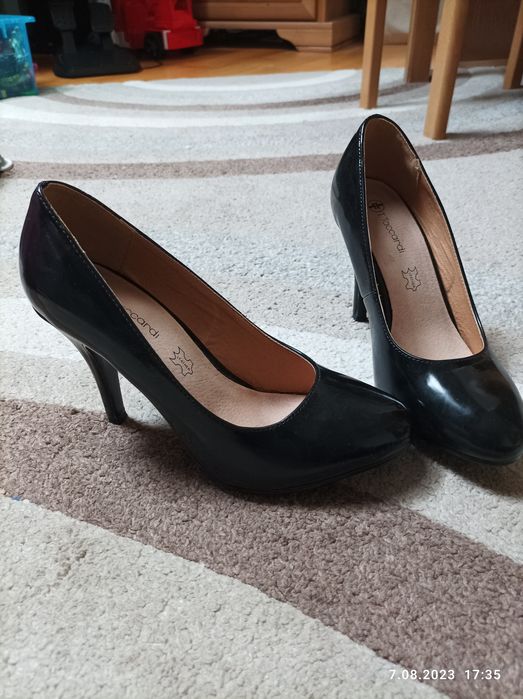 Buty, szpilki T. Taccardi rozmiar 38