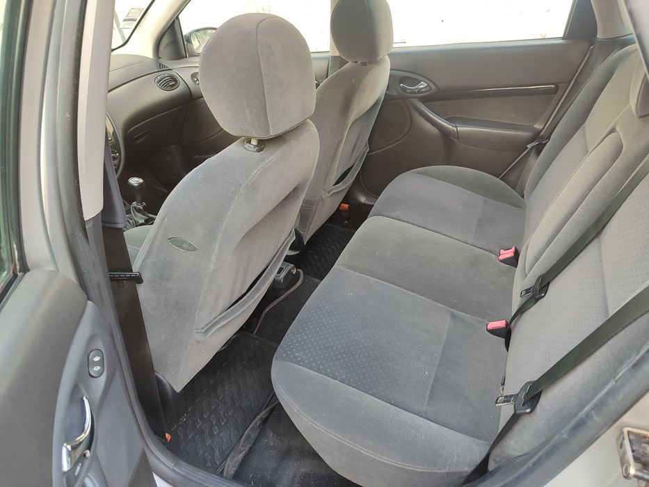 Ford Focus 1.6 Ghia 31.000km