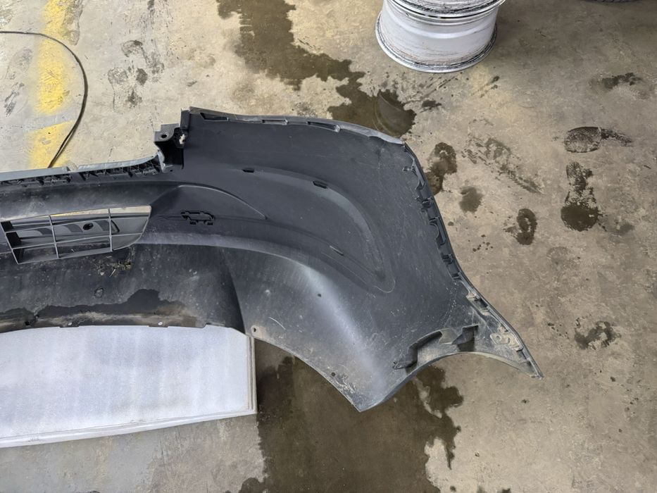 Бампер передній Mercedes Sprinter 907-910