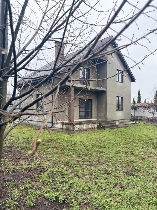 Котедж 160м2 на 9 сот біля 9-ї школи по вул.Декабристів