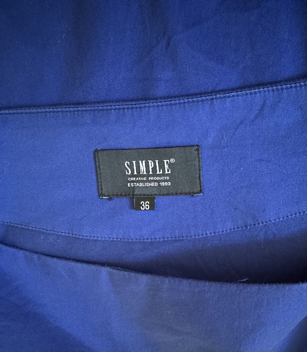 Sukienka krótka w kolorze niebieskim Simple