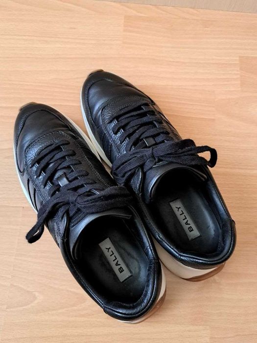Кросівки Bally шкіра 42розмір, стан ідеальний, орігінальні
