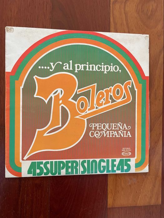 Vinil | Pequeña Compañia...Y Al Principio, Boleros