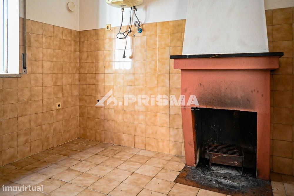 Andar de moradia T2 para arrendamento em Salgueiro do Campo, Castelo B