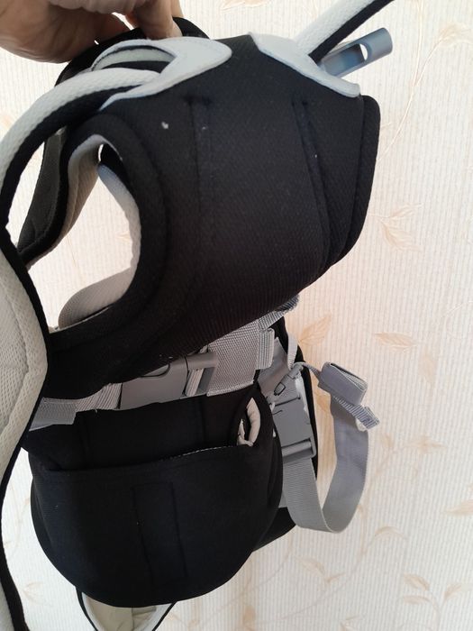 Рюкзак-кенгуру з капюшоном