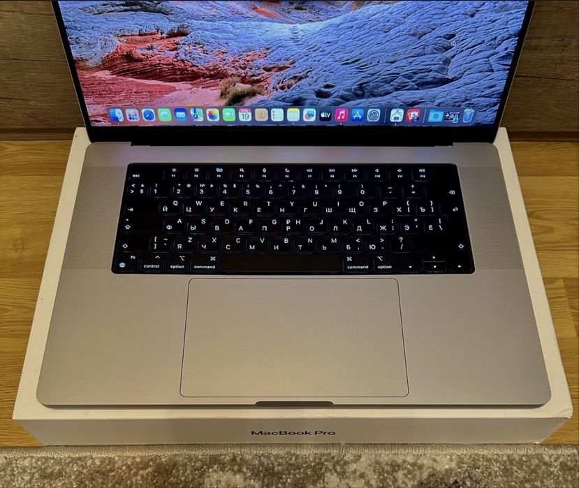 Apple MacBook M1 Pro 16" 16GB RAM 512 SSD (ідеальний стан)