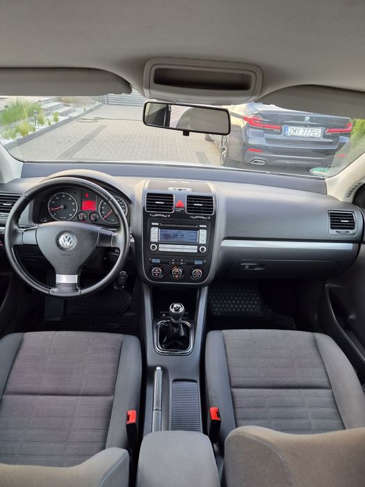 Volkswagen Golf Hatchback 1.4 MPi 80km 5-Drzwi Wersja TOUR 2006r Zarej w PL