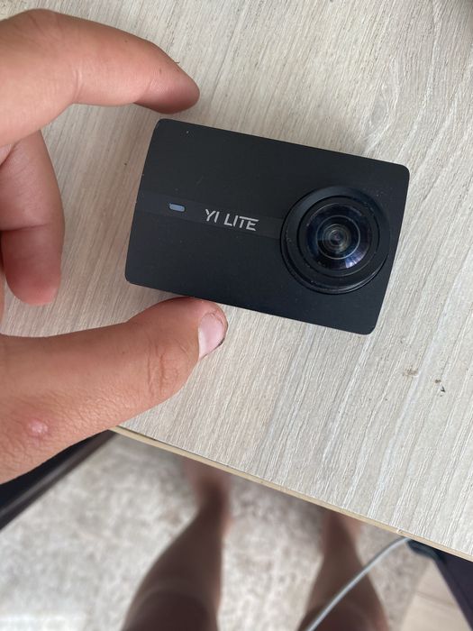 Екшн камера YI Lite