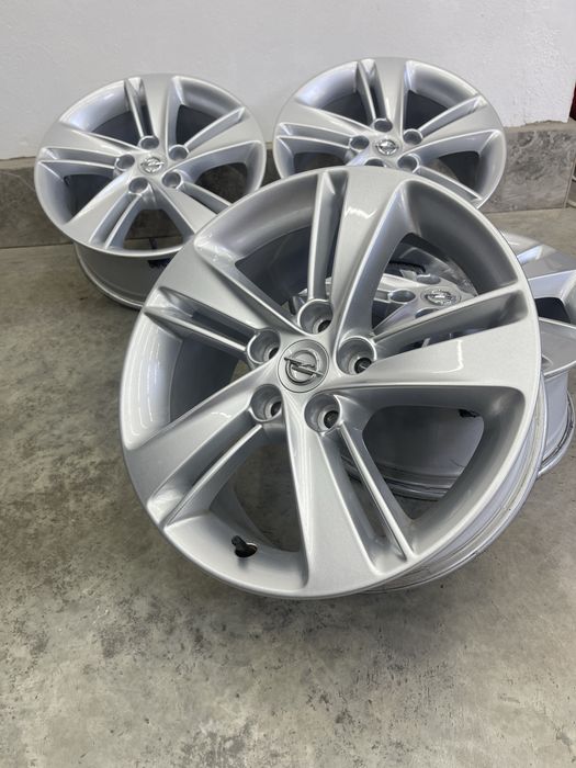 Диски R17 5/115 Opel Astra Insignia Zafira