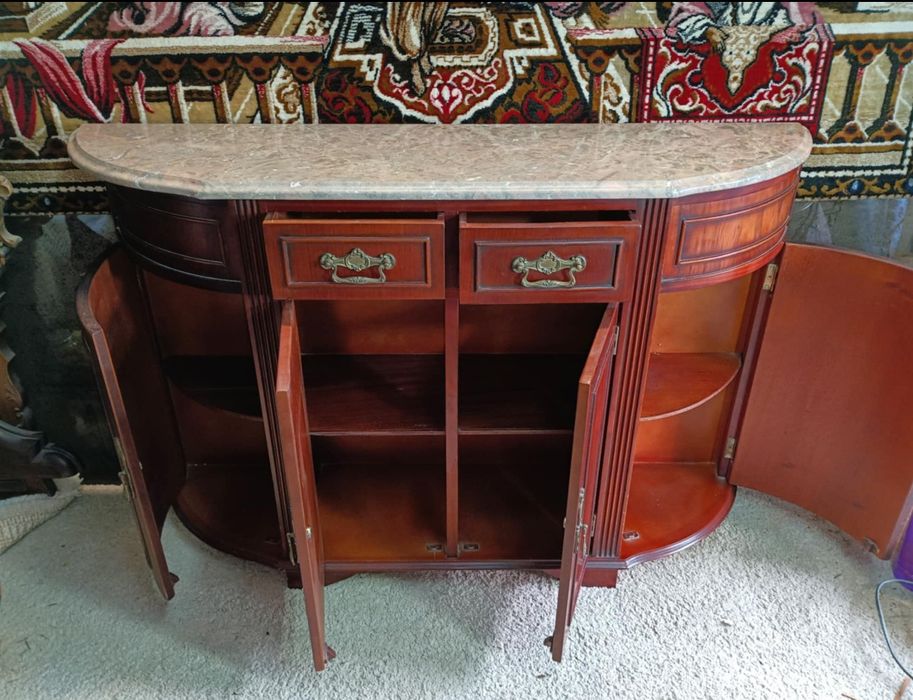 Consola / sapateira em madeira mogno com tampo em pedra granito