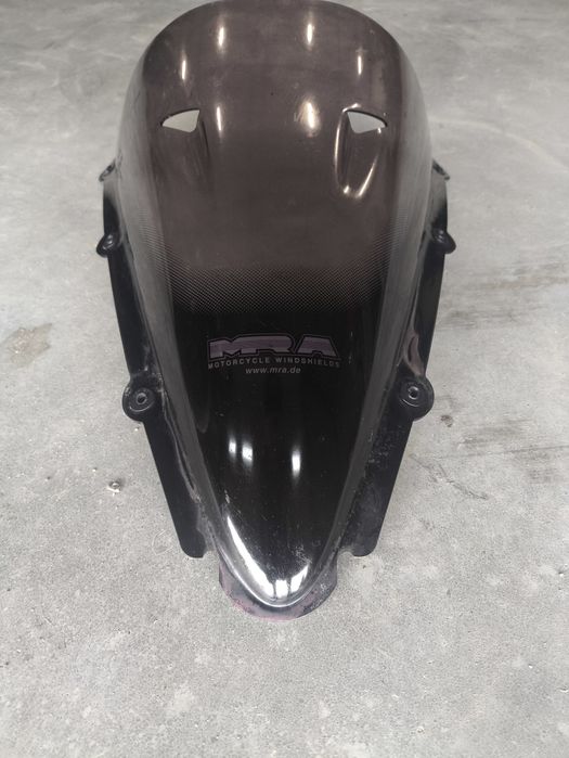 Yamaha r1 RN04 szyba MRA