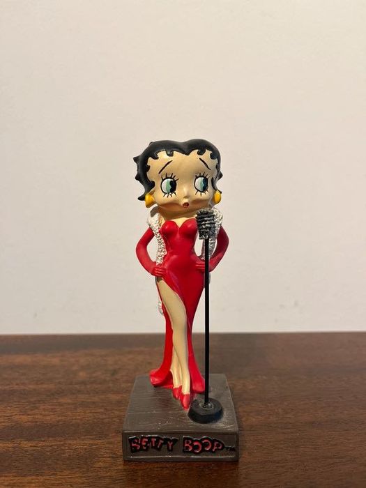 Figura Betty Boop + livros novo/Betty Boop Figure - Singer + new books