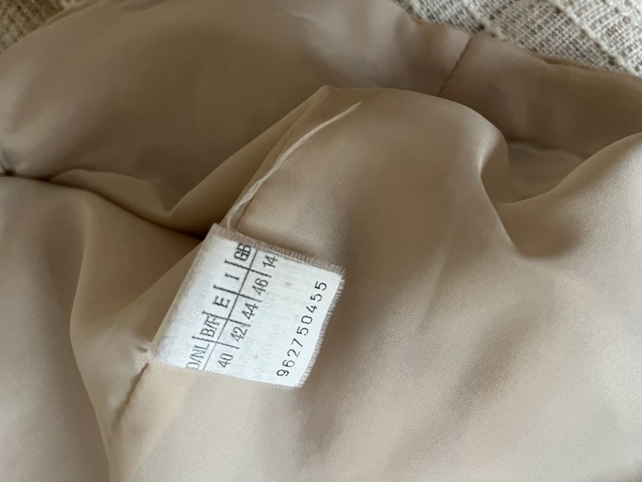 Бежеве шерстяне пальто 100% вовна розмір 44