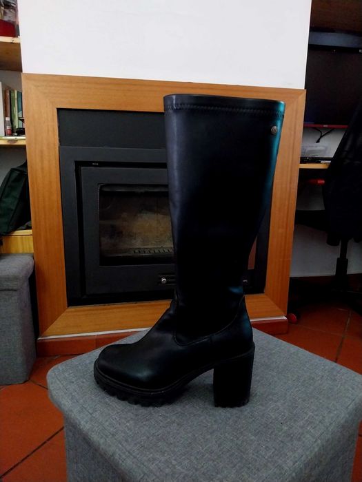 Botas de cano alto