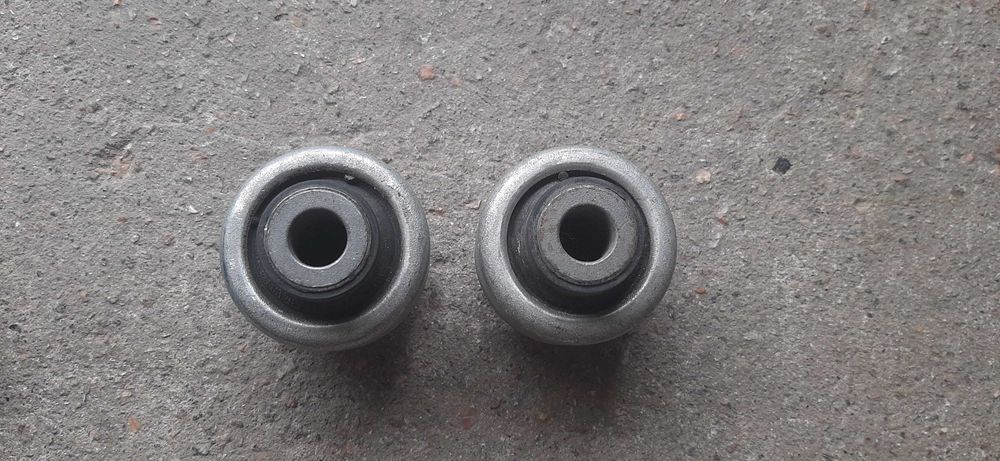 Продам сайлентблоки Lemforder переднего нижнего рычага Пежо, Ситроен