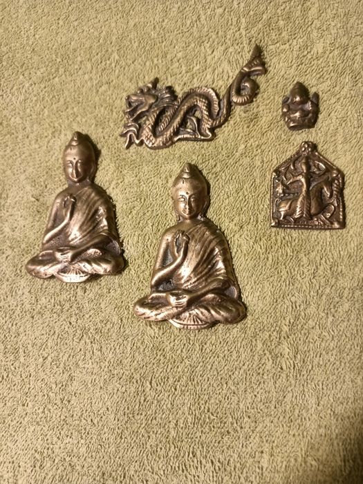 Aplikacje mosiężne