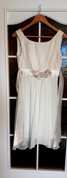 Lekka kremowa sukienka r.38 M