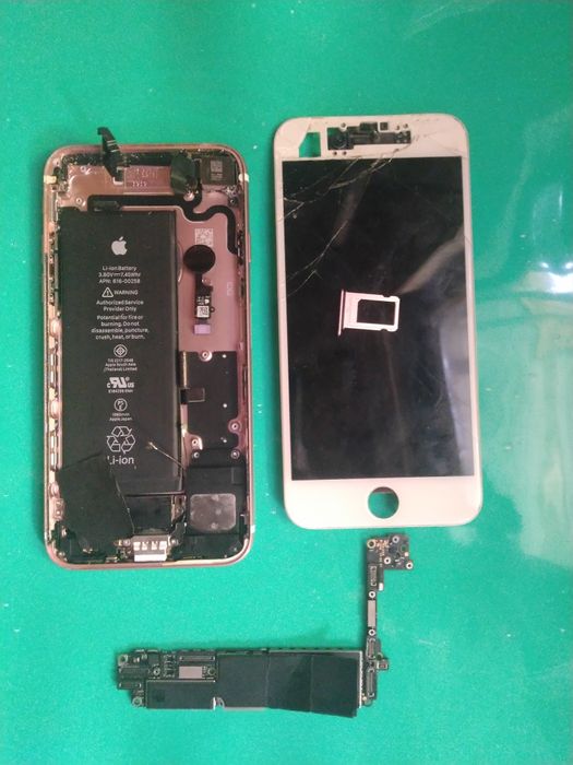 Запчасти iPhone 7-32 и на 5 и 6
