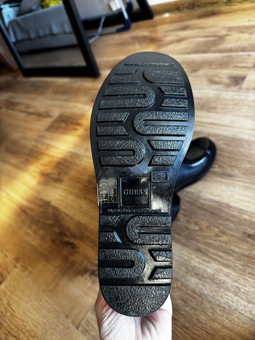 Buty Guess elegancki