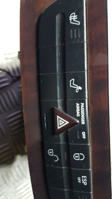 W211 Przełącznik Przyciski Panel Foteli Awaryjny A2116800552 Drewno