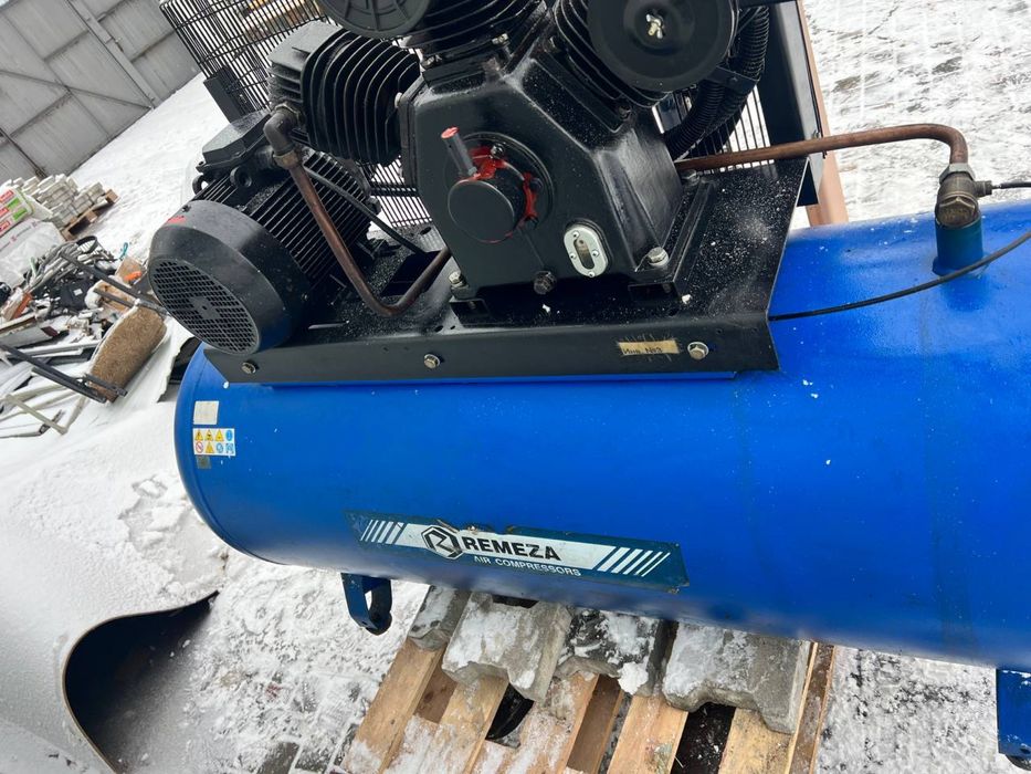 Компрессор 500 л Remeza 7,5 квт