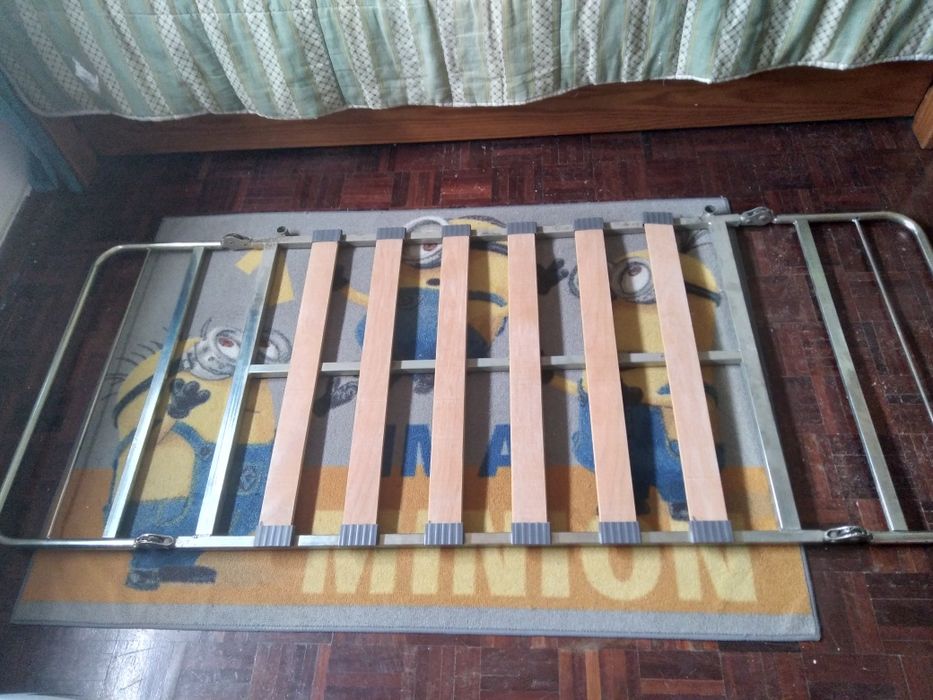 Estrado cama de criança