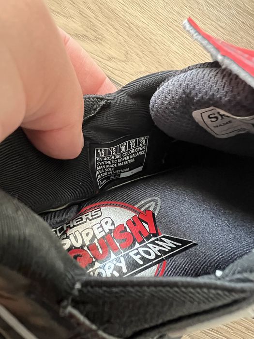 Skechers, 30.