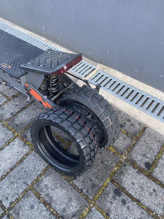 Kukirin g2 com garantia 3000km bem cuidada