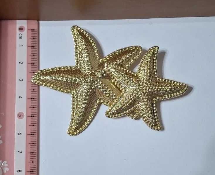 Złota broszka rozgwiazda -letni akcent