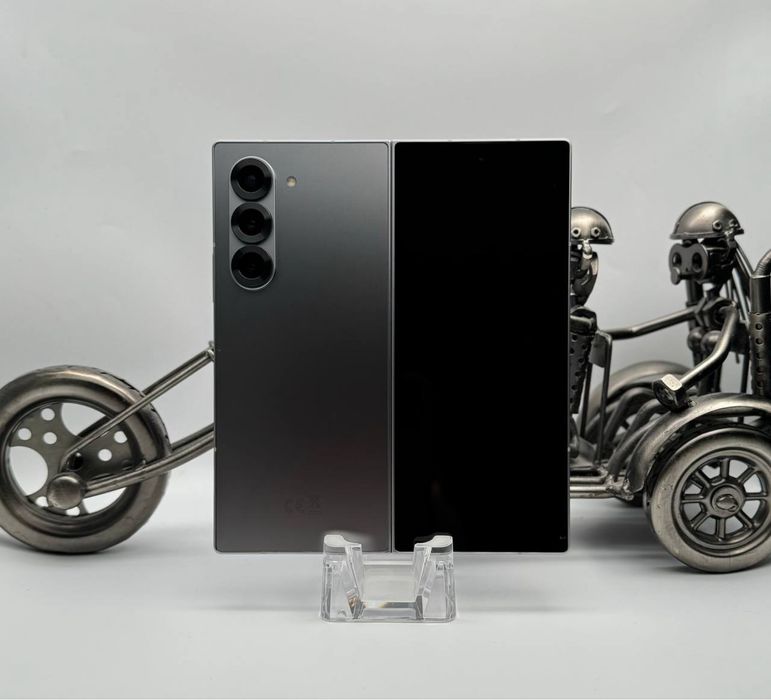 Найкрашій смартфон Samsung Galaxy Z Fold 6 12/256