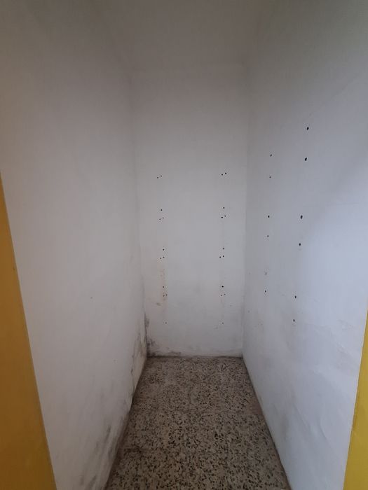 Espaço comercial com boa exposição - arrendamentos a partir Abril