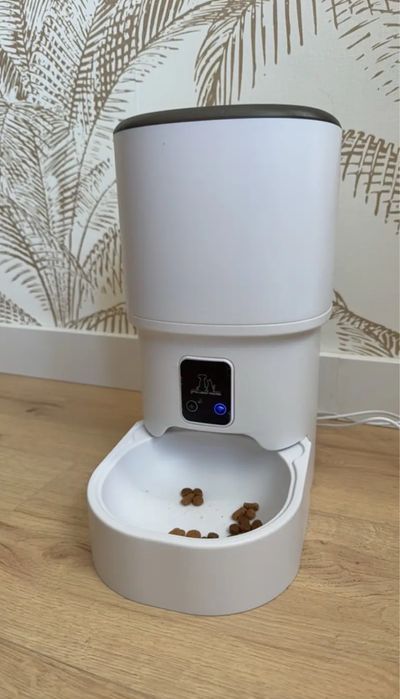 Alimentador cão e gato automatico por HI-FI