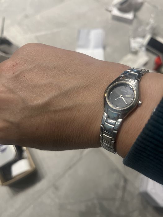 Zegarek Casio delikatny