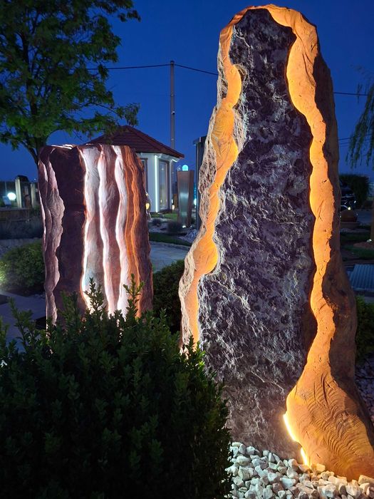 Fontanna ogrodowa. Fontanna z kamienia naturalnego, Fontanny ogrodowe