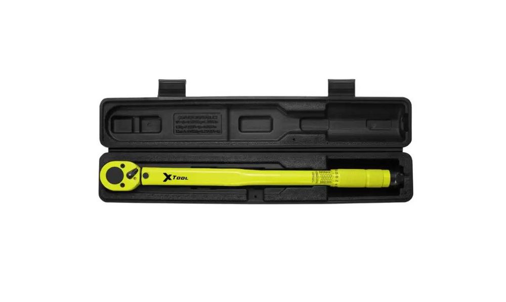 Реверсивний динамометричний ключ Xtool 1/2", діапазон 28–210 Нм