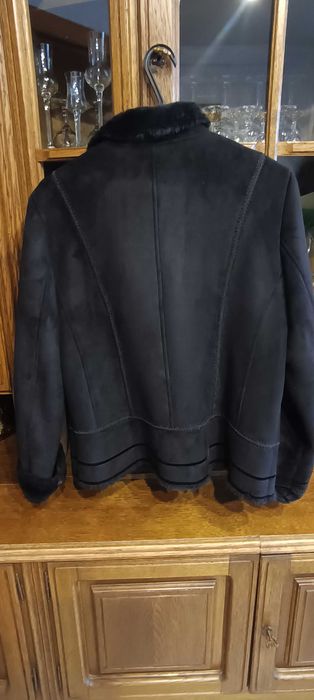 Kożuszek czarny rozm.L