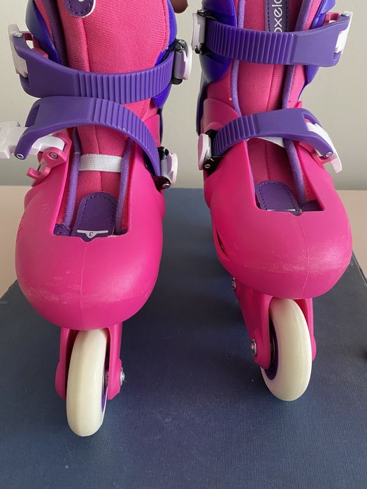 Patins em linha e capacete430494850032619526