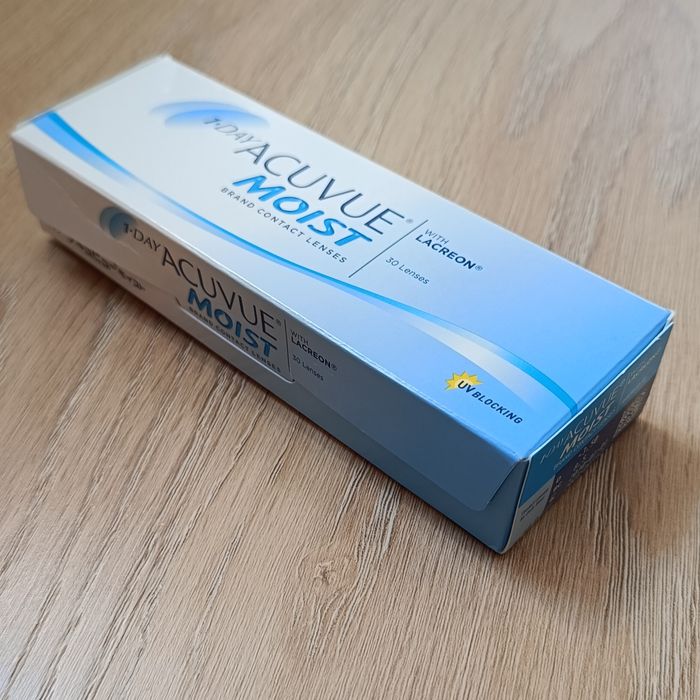 Soczewki kontaktowe acuvue moist 1-day with lacreon