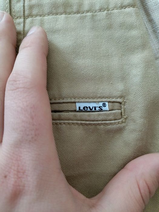 Męskie spodnie chinos Levi’s Strauss & Co W28 L32 beżowe