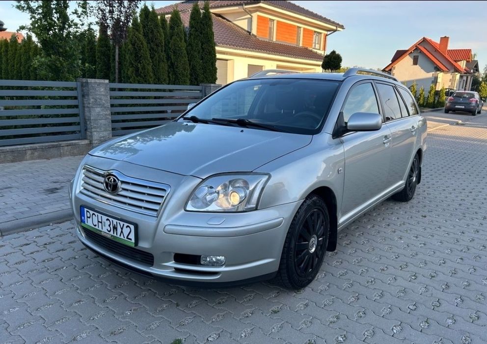 Продам Toyota Avensis
