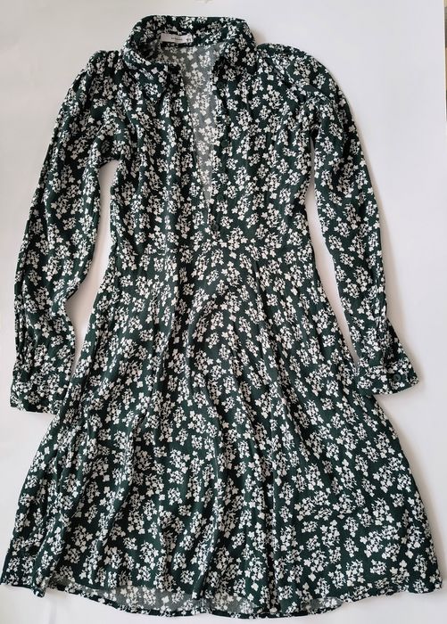 Sukienka MIDI Reserved zielona w drobne kwiaty