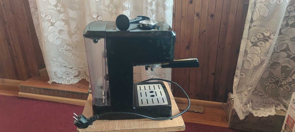 Кавоварка рожкова Sencor SES 1710BK(під відновлення або донор)