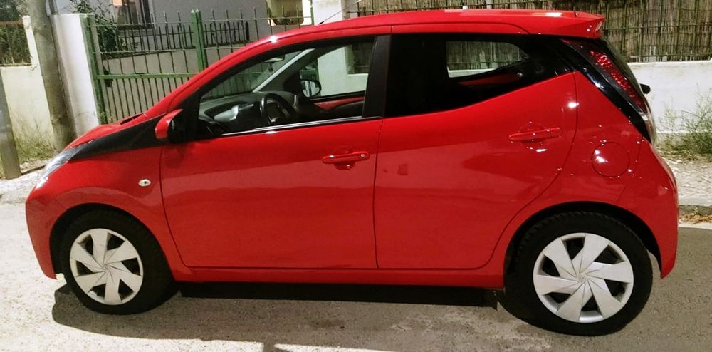 Toyota Aygo 1.0 VVT-i, X- Play+X-Touch + Ac