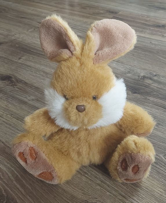 Іграшка дитяча м'яка.