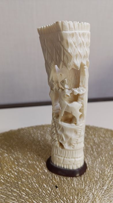 Статуэтка       Олень