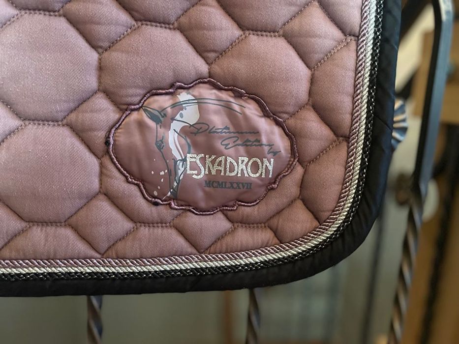 Czaprak eskadron platinum edition 2018/19