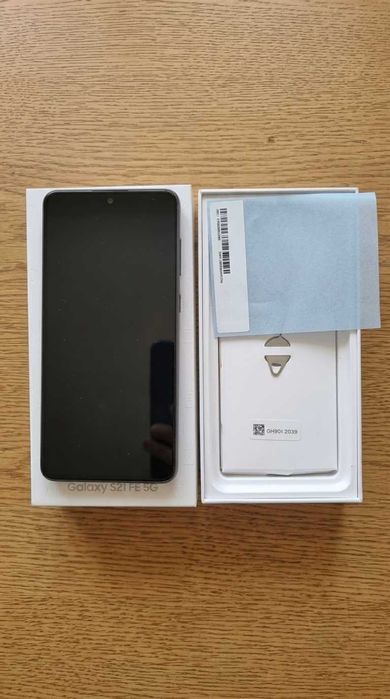 Samsung Galaxy S21 FE 8/256GB, Duos Black — Флагманський стан, повний комплект + подарунок!