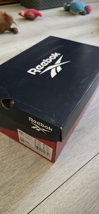 Buty Reebok białe rozmiar 42,5