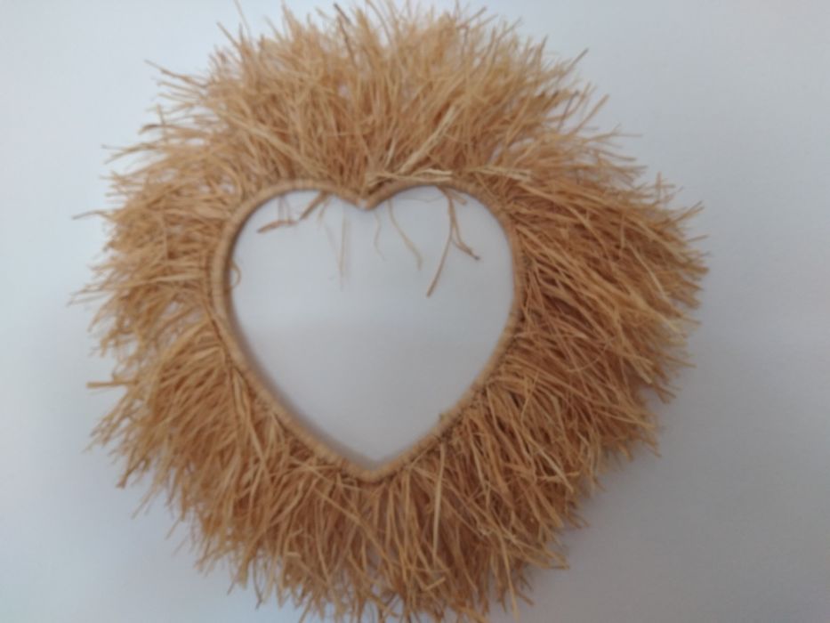 Decoração de parede artesanal em forma de coração