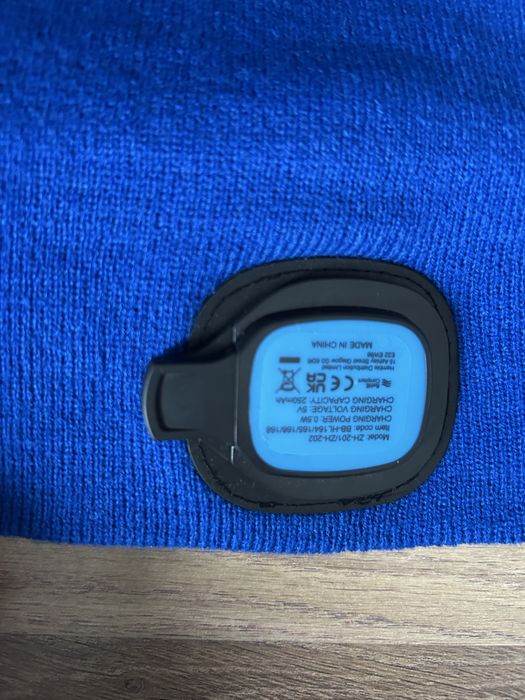 Niebieska czapka beanie unisex onesize z lampką USB NOWA